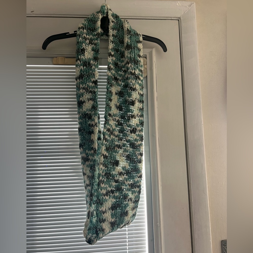 Infinity scarf